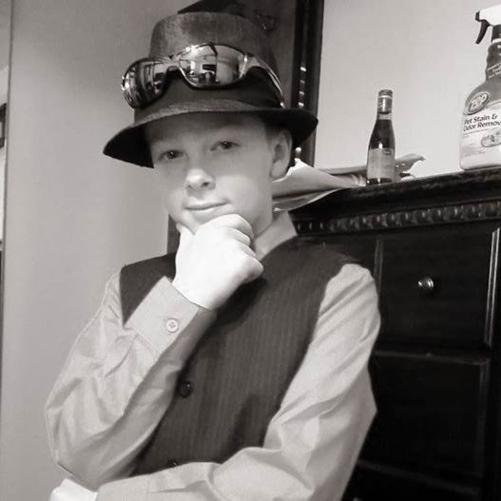 Meet your Posher, Alex